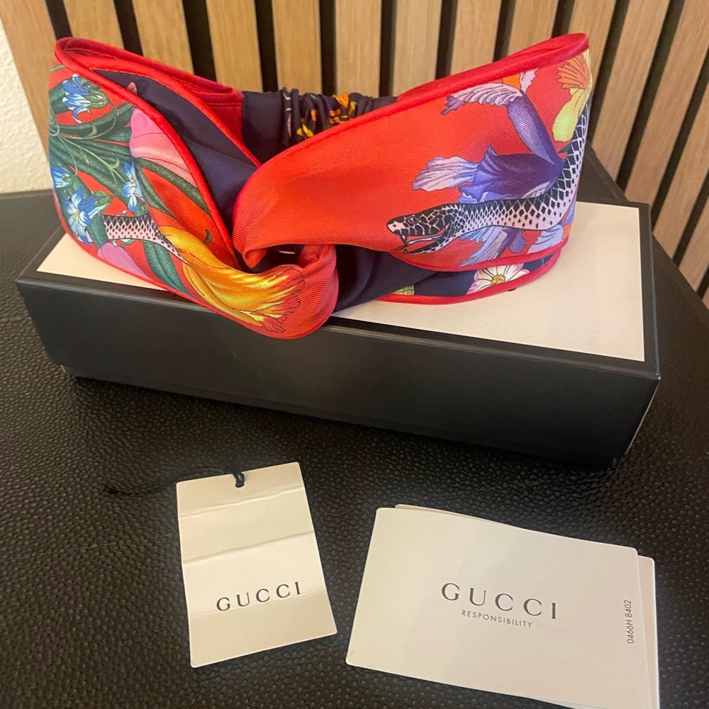 GUCCI silk headband (dragon designs) new never worn